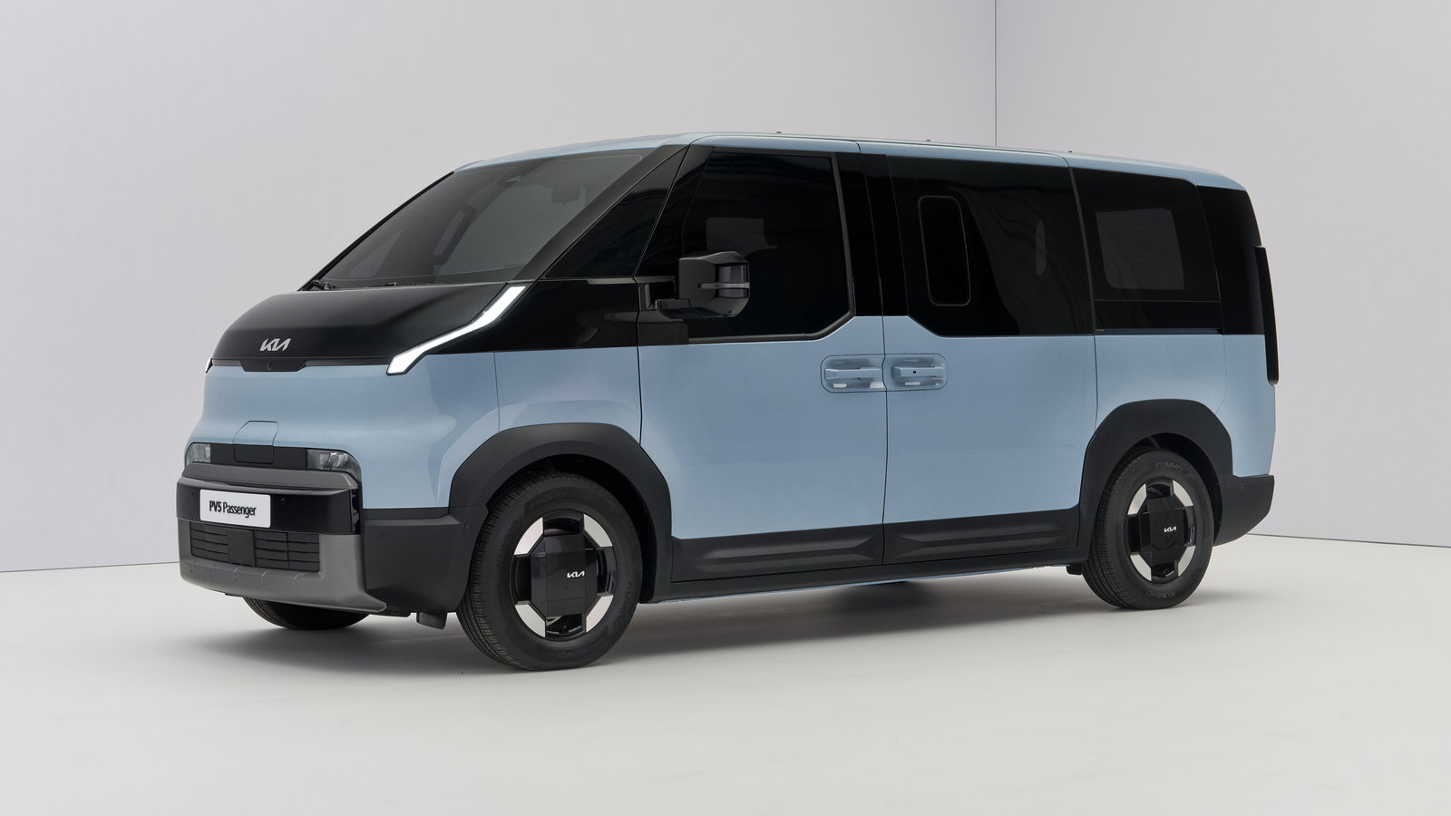 Kia PV5 - front